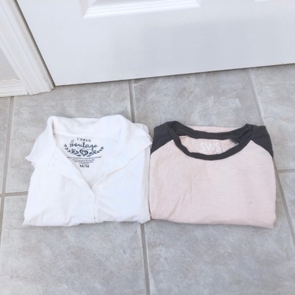 LIKE NEW Medium Top Bundle White and Pink - Picture 3 of 3